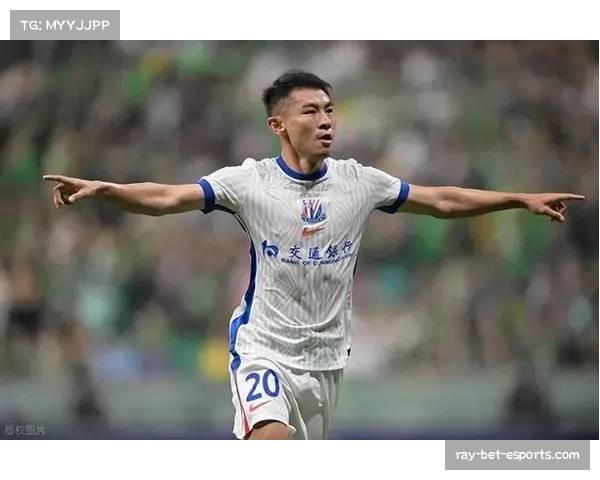 谢什科替补登场决定比赛 关键时刻一锤定音特质明显 谢什科替补登场决定比赛 关键时刻一锤定音特质明显